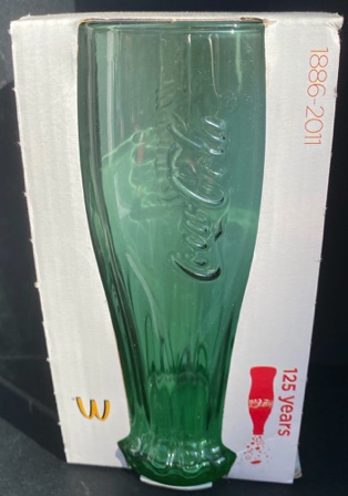 03299-5 € 4,00 coca cola glas onderzijde vorm van dop kleur groen (3x zonder doos).jpeg